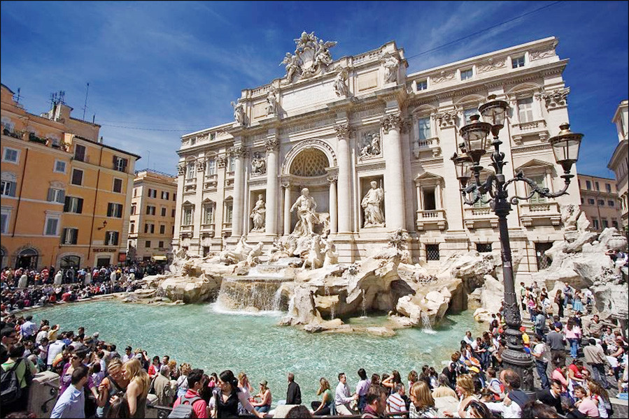 fontana di trevi restaurata