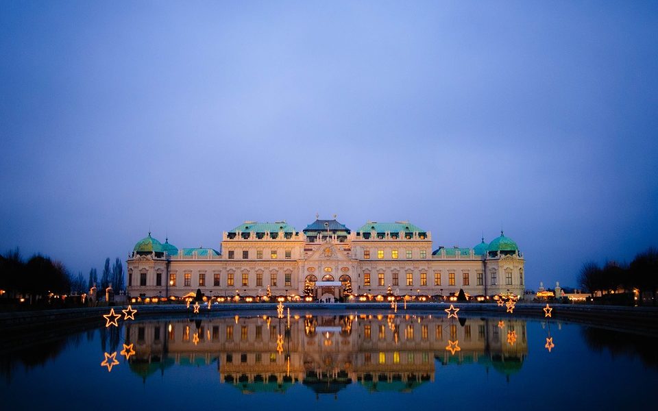 Castello e lago a Vienna, dichiarata da Mercer la città con la miglior qualità di vita