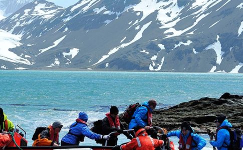 Fiordi durante il viaggio con Hurtigruten