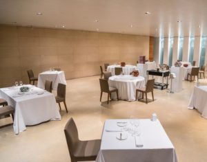 Spazio7, elegante e sobrio ristorante della fondazione torinese Sandretto Re Rebaudengo, punto di riferimento per l’arte contemporanea
