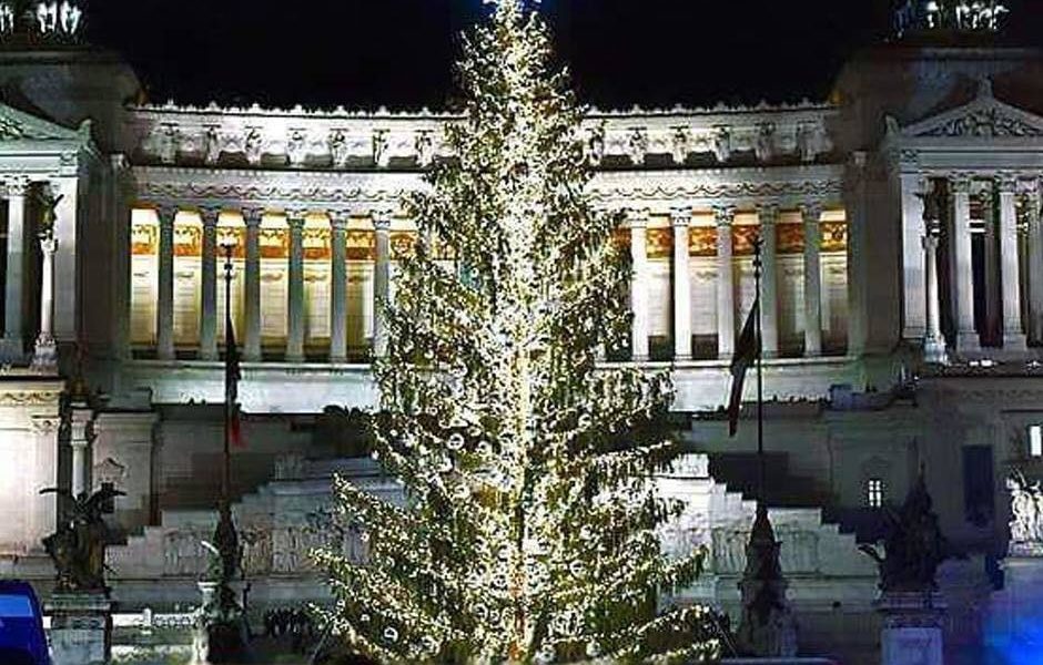 Albero Di Natale Online.Albero Di Natale Di Roma 2019 Cercasi Sponsor On Line L Avviso Pubblico