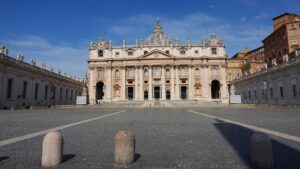 Decreto Covid, Piazza San Pietro in Vaticano, Roma. Foto di Bradiporap, da Pixabay.
