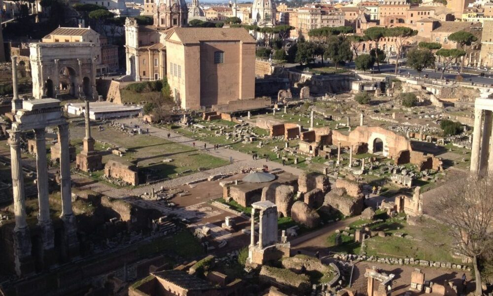Parco archeologico del Colosseo Veduta Foro romano