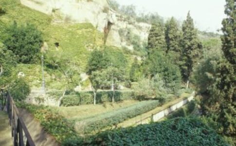 Parco e Tomba di Virgilio Fonte: inCampania
