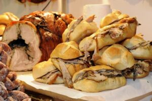 Piatti tipici Umbria, panino con porchetta