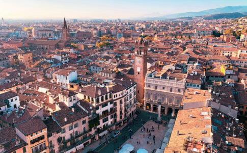 Dante a Verona Foto: Fabio Tura