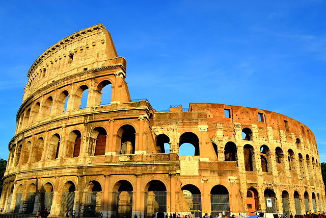 Colosseo. Via Wikimedia Commons.