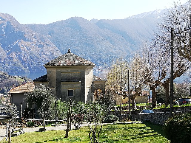 Sacro Monte di Ossuccio. Via Wikimedia Commons.
