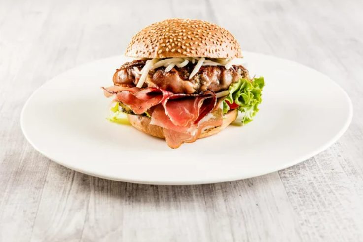 Hamburger con Speck Alto Adige